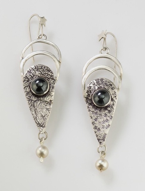 Pearl and Cat Hematite Earrings